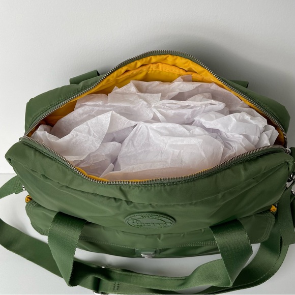 Dr. Martens Olive Green Nylon Messenger Bomber Jacket Utility Flight Bag - Picture 9 of 16